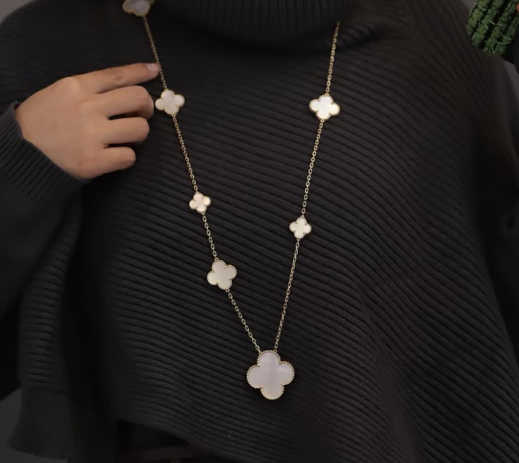 Van Cleef & Arpels Alhambra Gold and Mother-of-Pearl Necklace Van Cleef & Arpels Alhambra Gold and Mother-of-Pearl Necklace